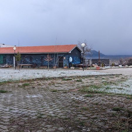 Хостел Rifugio Silone Pescina Екстер'єр фото